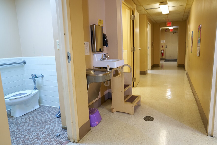 More Photos Of 309 S Scott St, Senatobia Daycare Center For Sale