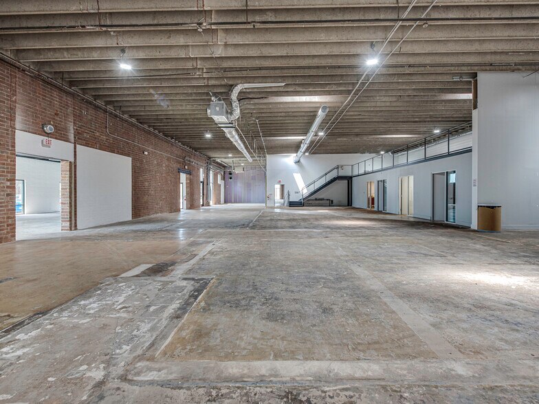 More Photos Of 227 Southside Dr, Charlotte Office For Lease