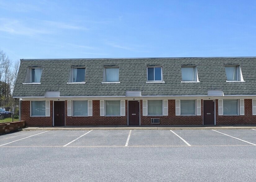 More Photos Of 801 Butler St, Chesapeake Light Manufacturing For Sale