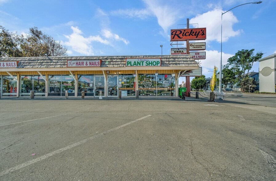 More Photos Of 15028 Hesperian Blvd, San Leandro Freestanding For Sale