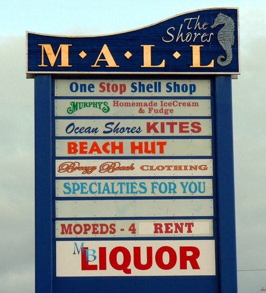 More Photos Of 172 W Chance A La Mer NW, Ocean Shores Restaurant For Lease