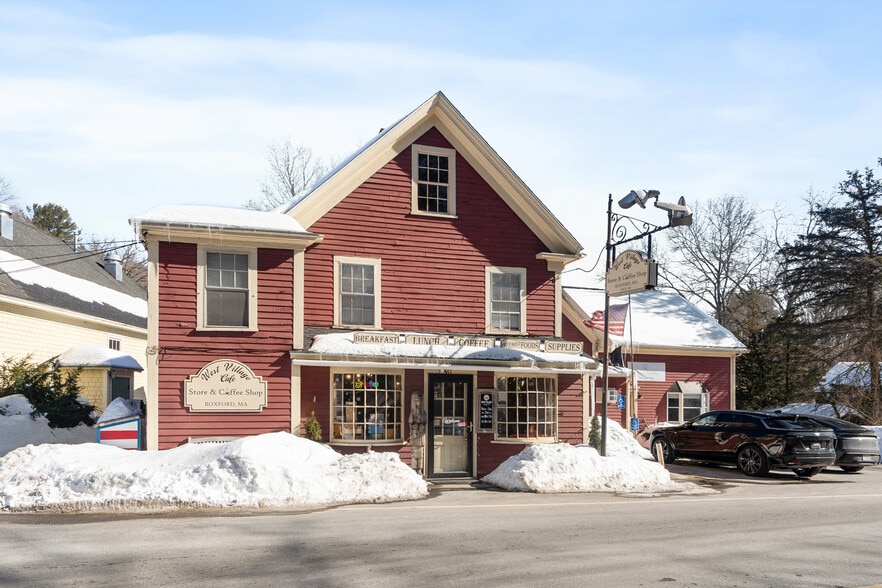 Primary Photo Of 561 Main St, Boxford General Retail For Sale