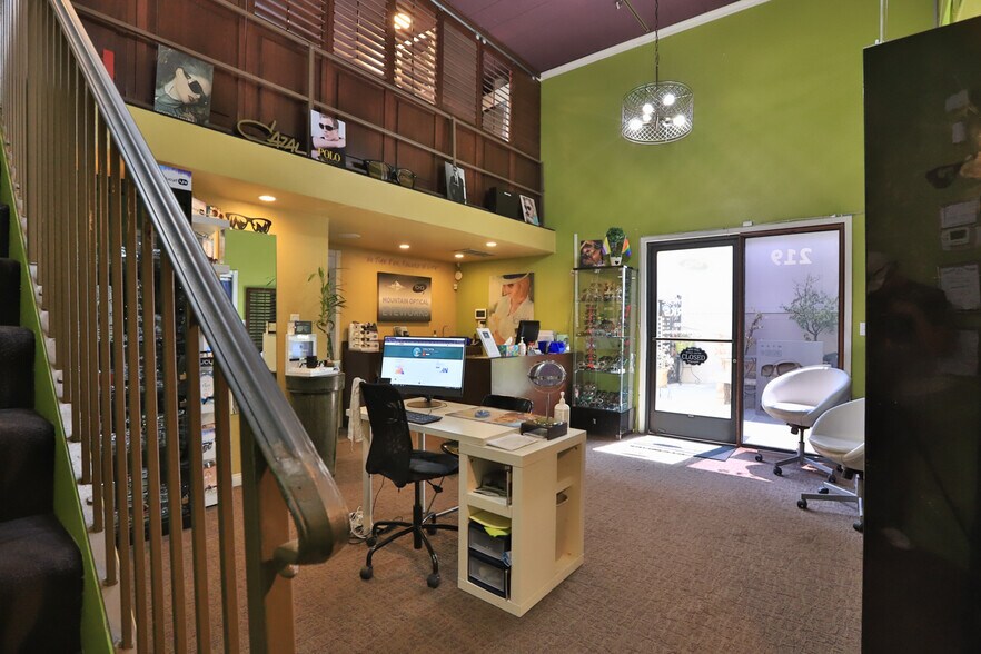 More Photos Of 217-221 E State St, Redlands Storefront Retail Office For Sale