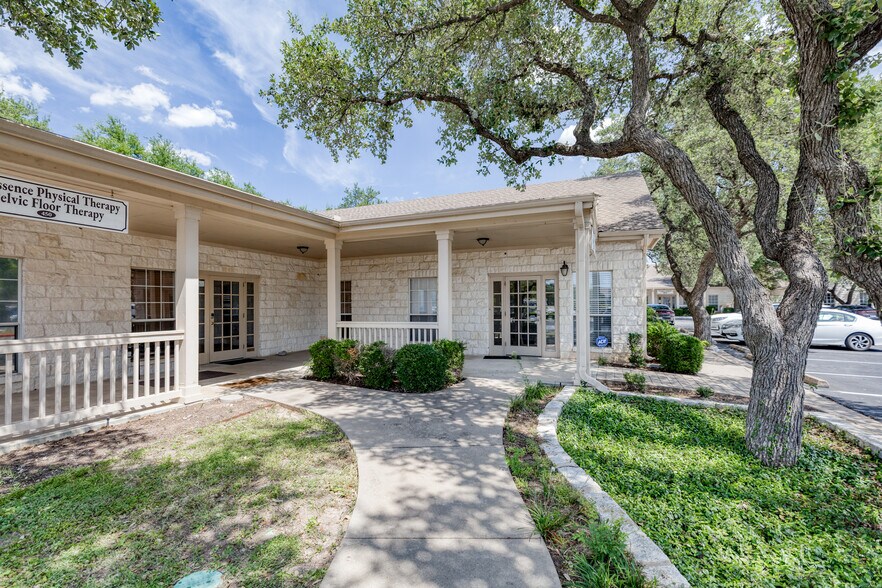 More Photos Of 12335 Hymeadow Dr, Austin Office For Sale