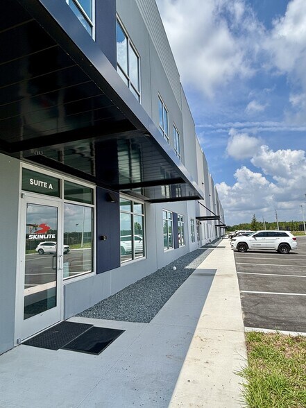 More Photos Of 1585 Centennial Blvd, Bartow Unknown For Lease