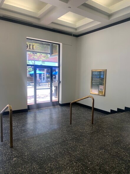 More Photos Of 114-122 N Artsakh St, Glendale Office For Lease