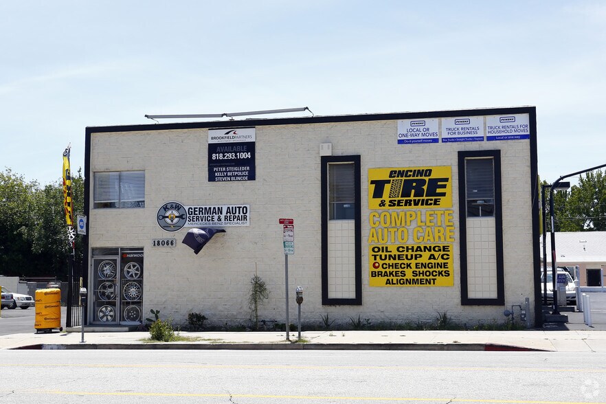 More Photos Of 18066 Ventura Blvd, Encino Auto Dealership For Sale