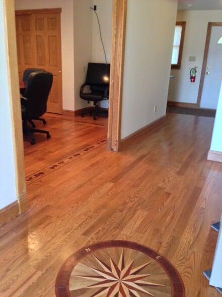 More Photos Of 11 Hartford Rd, Riverside Office For Lease