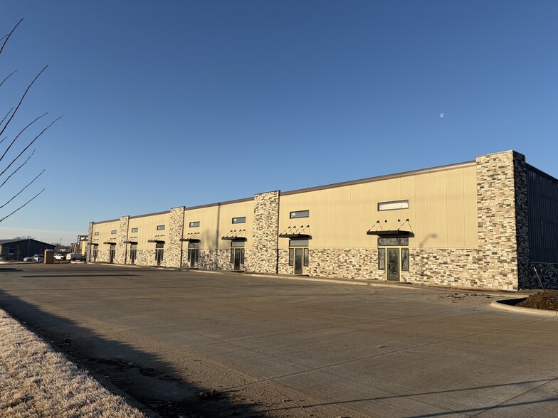 Primary Photo Of 5950 NW Beaver Dr, Johnston Industrial For Sale