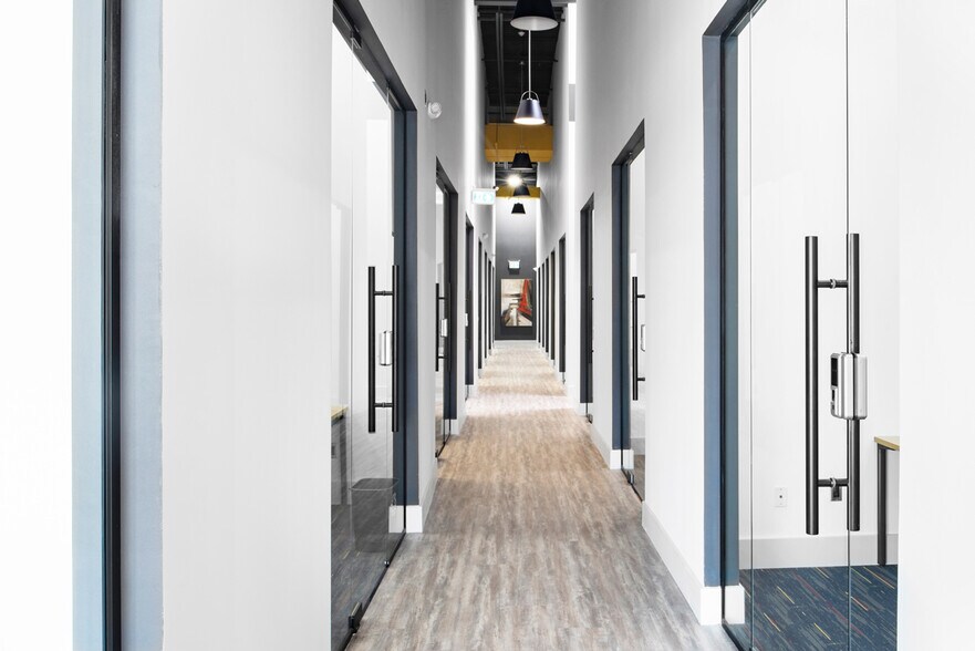 More Photos Of 600 Matheson Blvd W, Mississauga Coworking Space