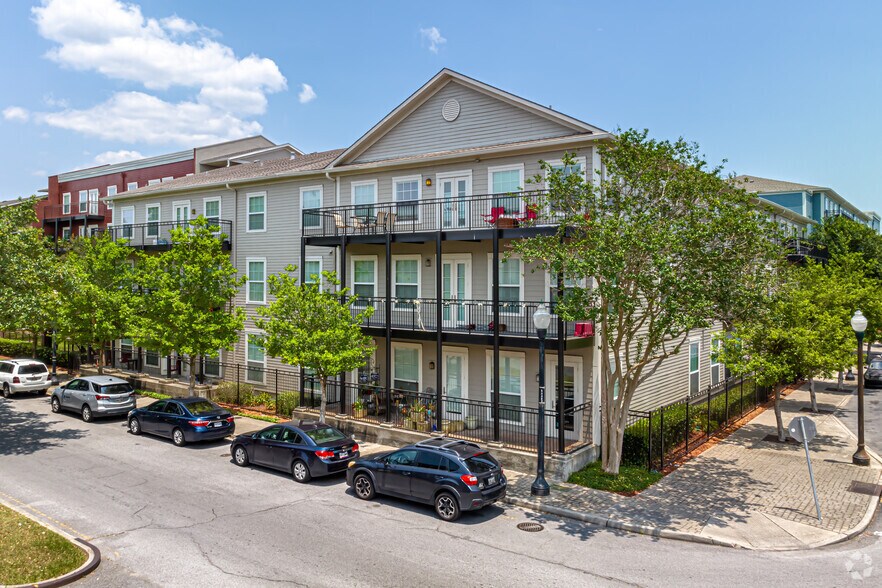 More Photos Of 1420 Annunciation St, New Orleans Apartments For Lease