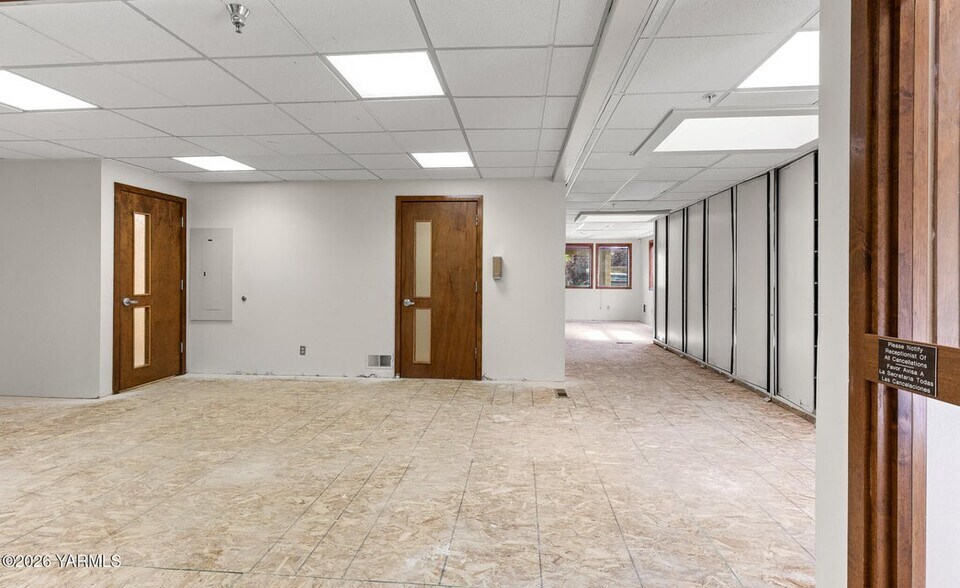 More Photos Of 303 S 12th Ave, Yakima Medical For Sale