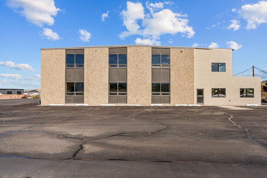 More Photos Of 1342 W Industrial Rd, Cedar City Warehouse For Lease