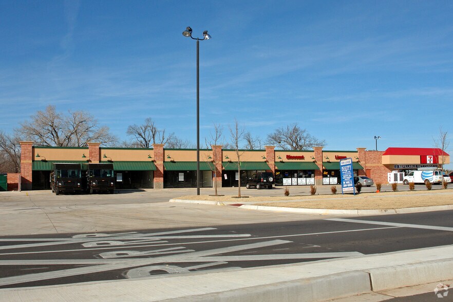 More Photos Of 1103-1123 E Constitution St, Norman Freestanding For Lease