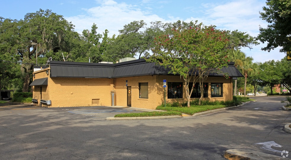 Primary Photo Of 1583 Apalachee Pky, Tallahassee Restaurant For Lease