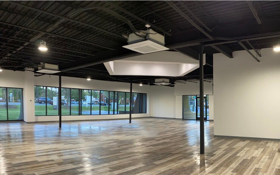More Photos Of 11719-B Jefferson Ave, Newport News Unknown For Lease
