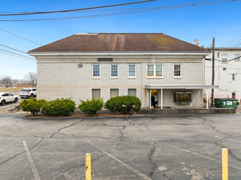 More Photos Of 9777 Ravenna Rd, Twinsburg Medical For Sale