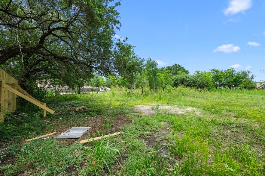 More Photos Of 7603 Bellfort Ave, Houston Land For Sale