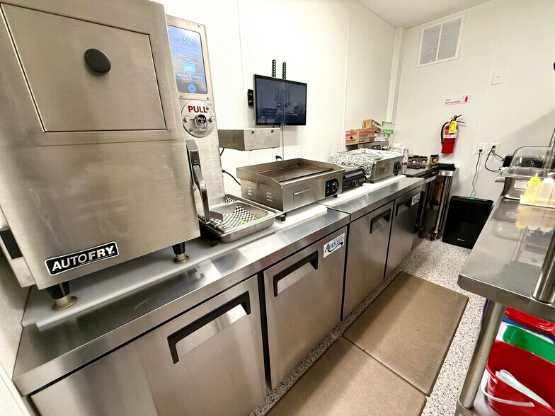 More Photos Of 7502 State Highway 14 E, Sparta Restaurant For Sale