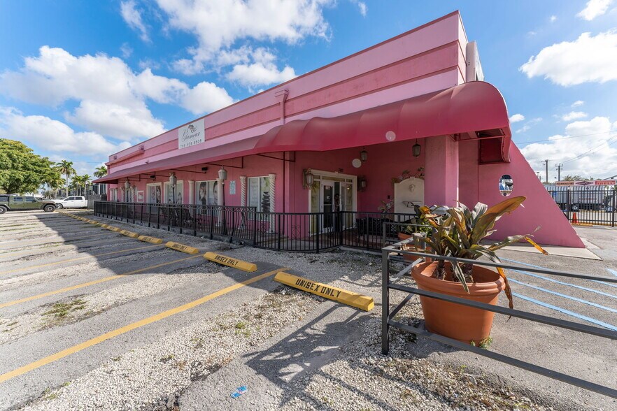 More Photos Of 7885 W 28th Ave, Hialeah Warehouse For Sale