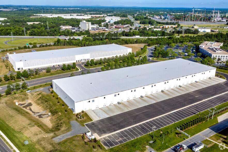 More Photos Of 3437 Stateview Blvd, Fort Mill Distribution For Lease