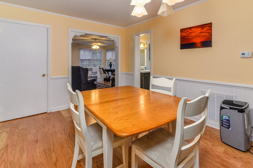 More Photos Of 145 Melrose Ave, Tryon Apartments For Sale