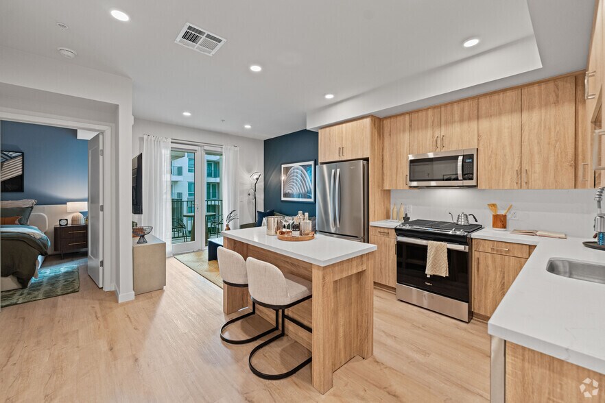 More Photos Of 6220 Selma Ave, Los Angeles Apartments For Lease