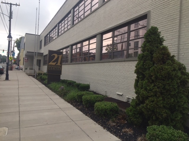 Primary Photo Of 2025 E Main St, Richmond Office For Lease