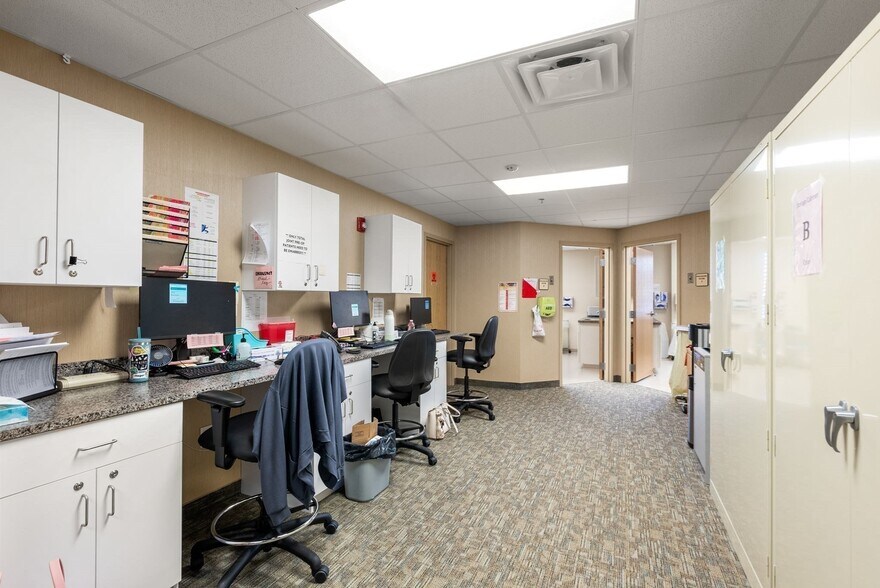 More Photos Of 4-6 West St, West Hatfield Medical For Sale