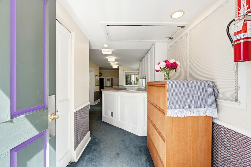More Photos Of 2439 Broadway St, Boulder Office Residential For Sale