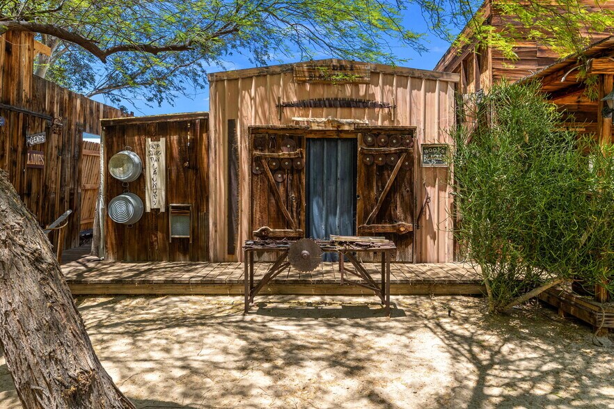 More Photos Of 14505 Yerxa Rd, Desert Hot Springs Hotel For Sale