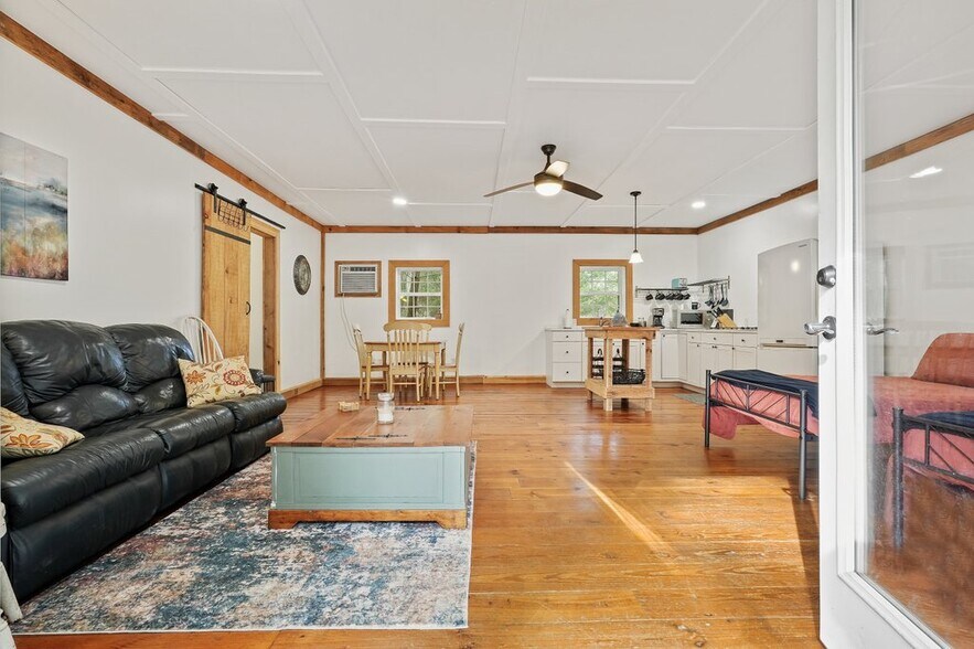 More Photos Of 400 Mulberry Gap Rd, Ellijay Hospitality For Sale
