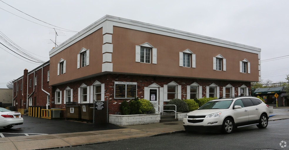 More Photos Of 1035 Park Blvd, Massapequa Park Medical For Lease