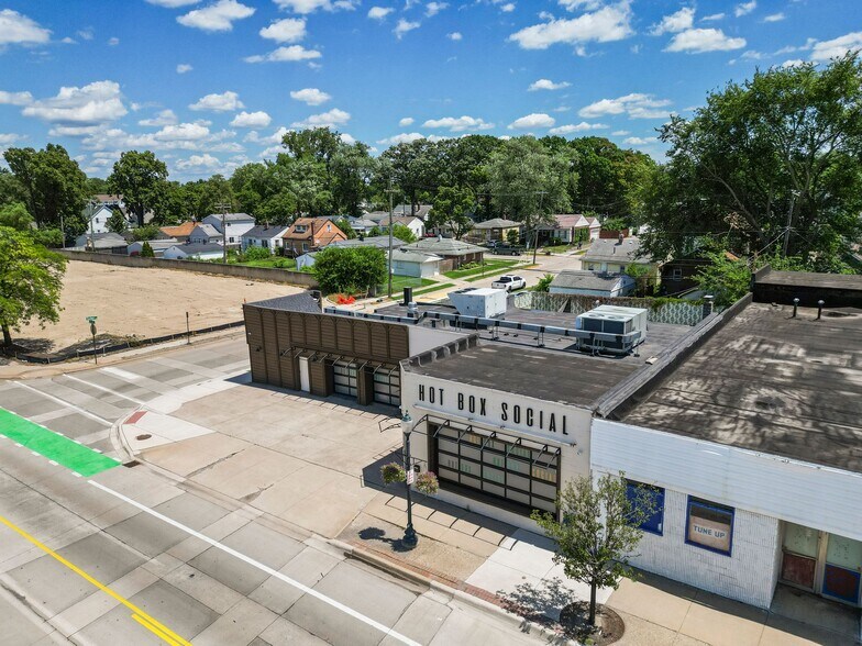 More Photos Of 23610 John R Rd, Hazel Park Auto Repair For Sale