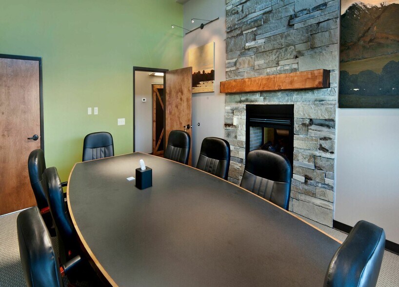 More Photos Of 1631 Zimmerman Trl, Billings Office For Sale