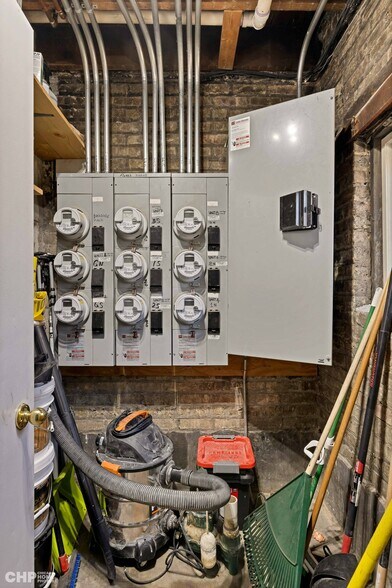 More Photos Of 7226 N Rogers Ave, Chicago Apartments For Sale