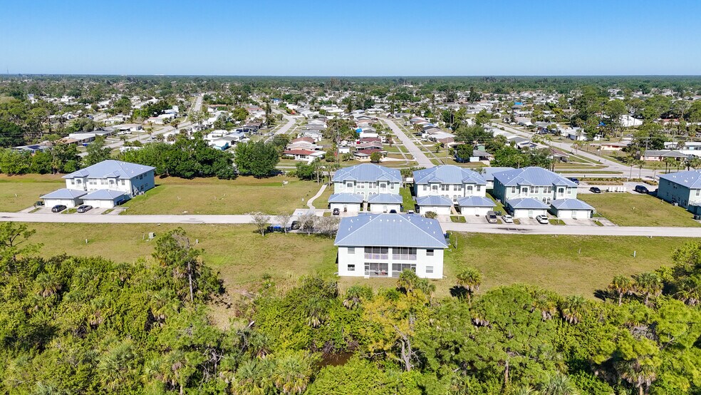 More Photos Of 4520 S Biscayne Dr, North Port Apartments For Sale