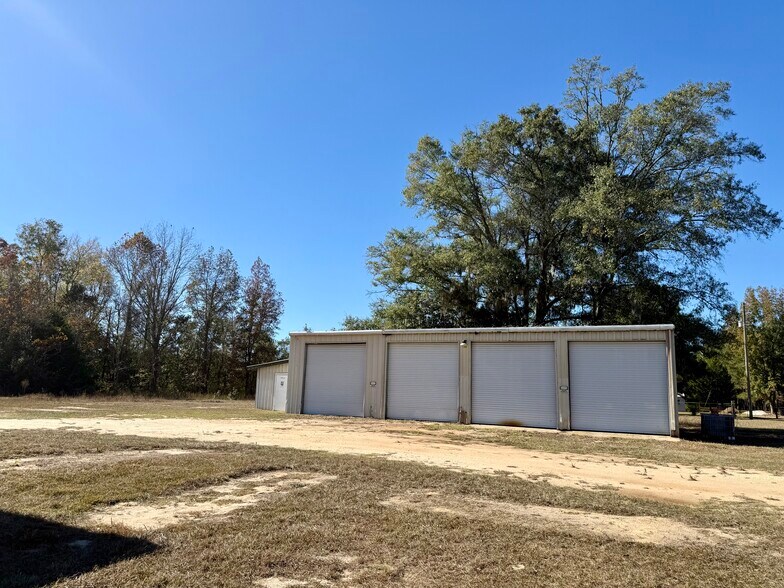 More Photos Of 5500 Highway 41, Brewton Freestanding For Sale