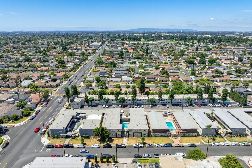 More Photos Of 7370 Neo St, Downey Apartments For Sale