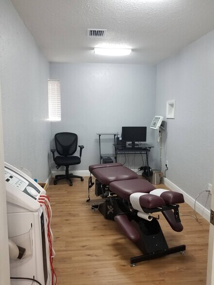 More Photos Of 17101 NE 6th Ave, North Miami Beach Coworking Space