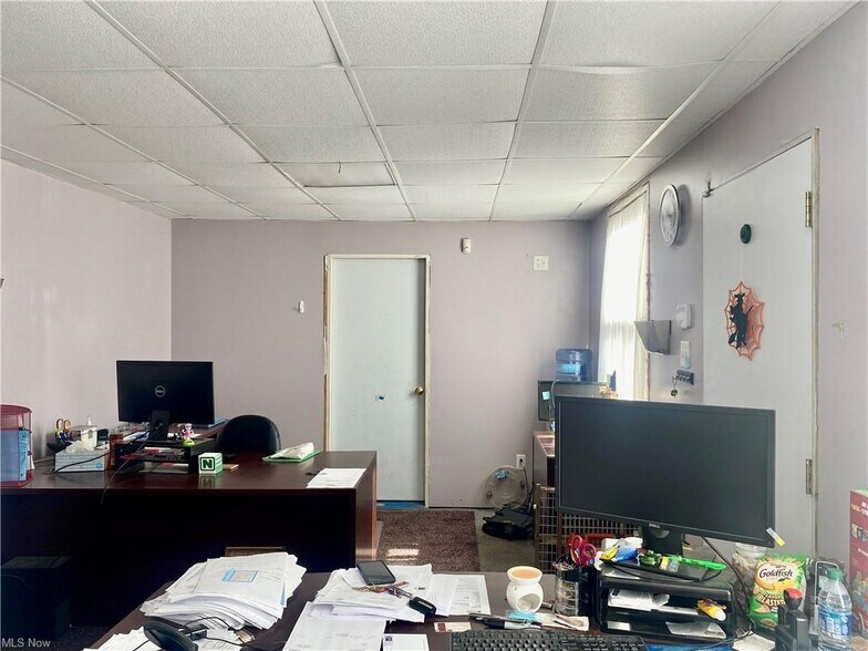 More Photos Of 2116 Charles St, Wellsburg Flex For Sale