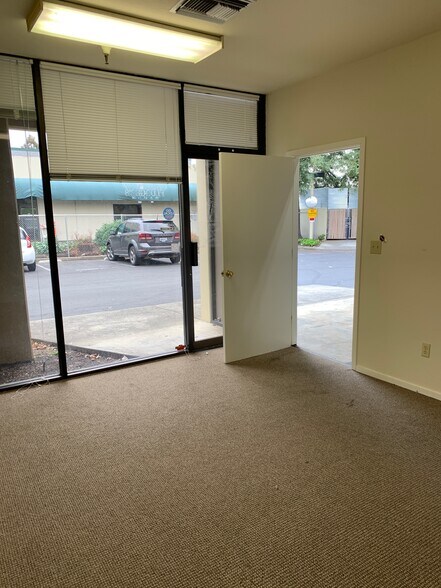 More Photos Of 320 Tesconi Cir, Santa Rosa Flex For Lease