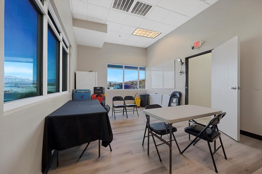 More Photos Of 4130 N Martin Luther King Blvd, North Las Vegas Office For Sale