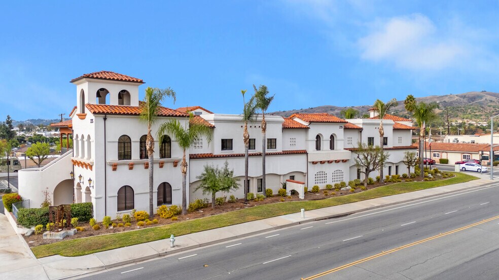 More Photos Of 275 N Brea Blvd, Brea Medical For Lease