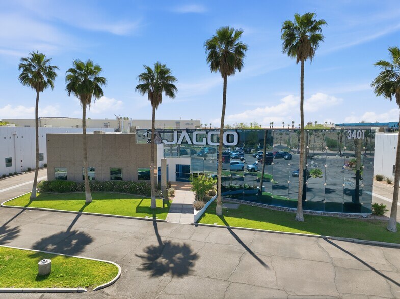 More Photos Of 3401 E Harbour Dr, Phoenix Light Manufacturing For Lease