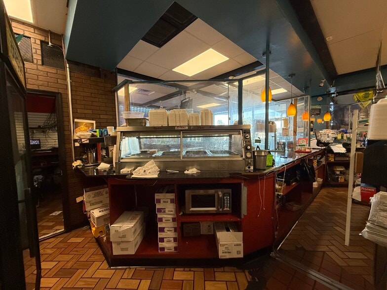 More Photos Of 601-617 Cedar Ave, Yeadon Storefront For Lease
