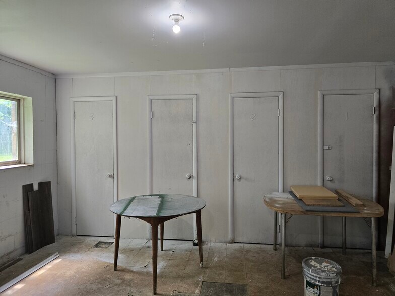 More Photos Of 826 N Walnut St, Lansing Apartments For Sale