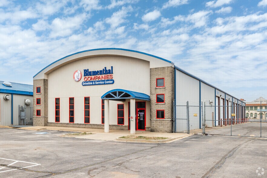 More Photos Of 301 S Western Ave, Oklahoma City Warehouse For Lease