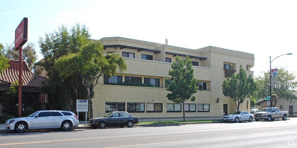 More Photos Of 2740 W Magnolia Blvd, Burbank Office For Lease