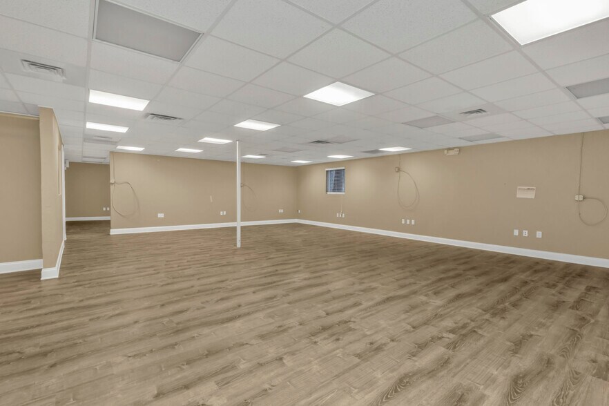 More Photos Of 128 W Charlotte Ave, Punta Gorda Office Residential For Sale